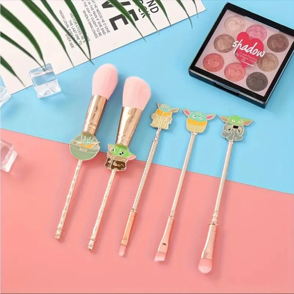 Star Wars Baby Yoda Makeup Brush Set, Star Wars Makeup Brushes, Yoda Brushes
